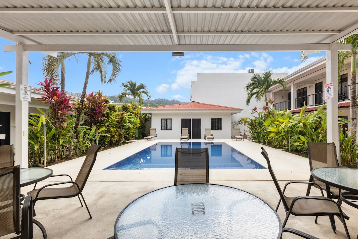 The Pool 6 — La Palma: 12 En-Suite Units & Pool for Sale in Jacó