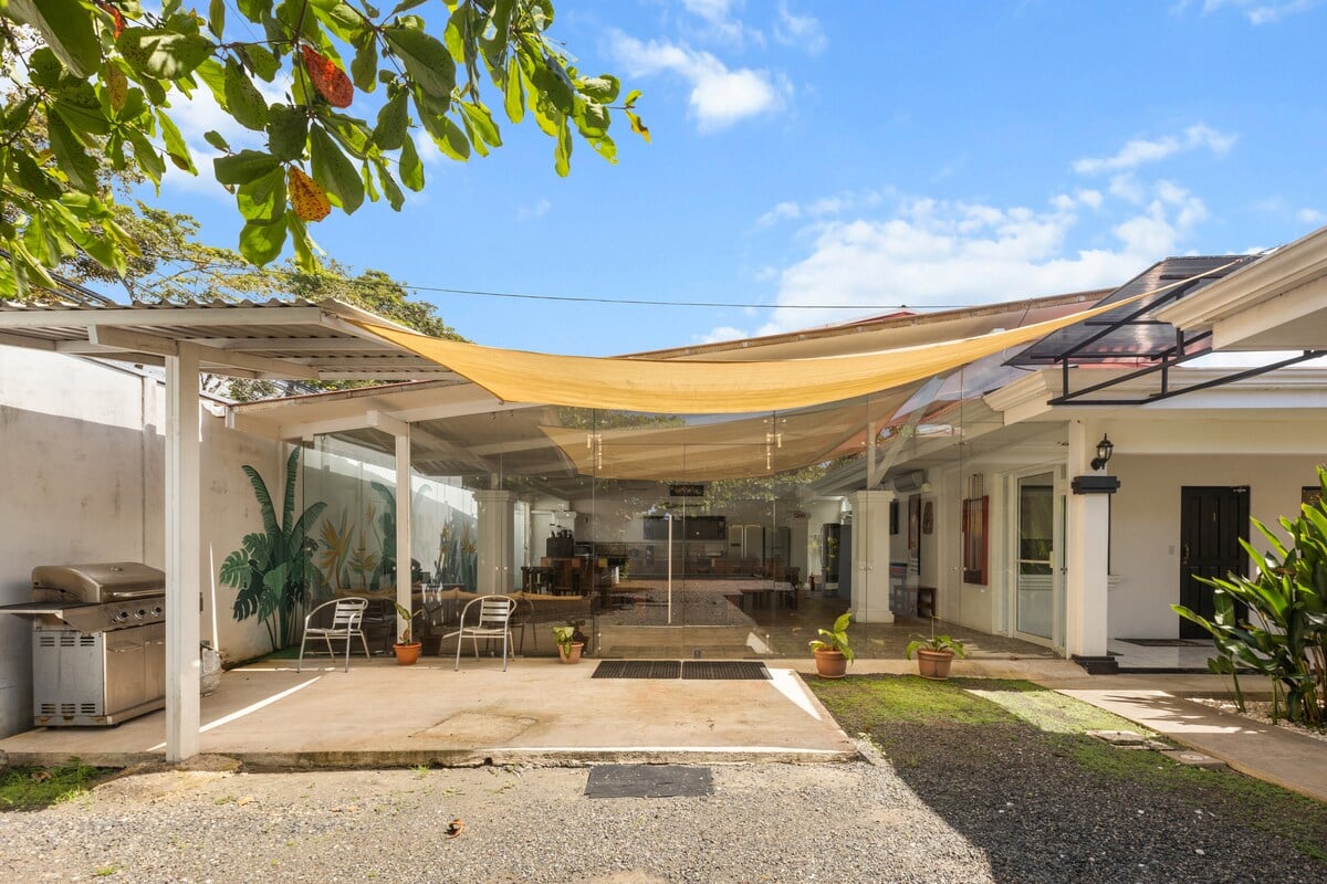 The Pavilion 7 — La Palma: 12 En-Suite Units & Pool for Sale in Jacó