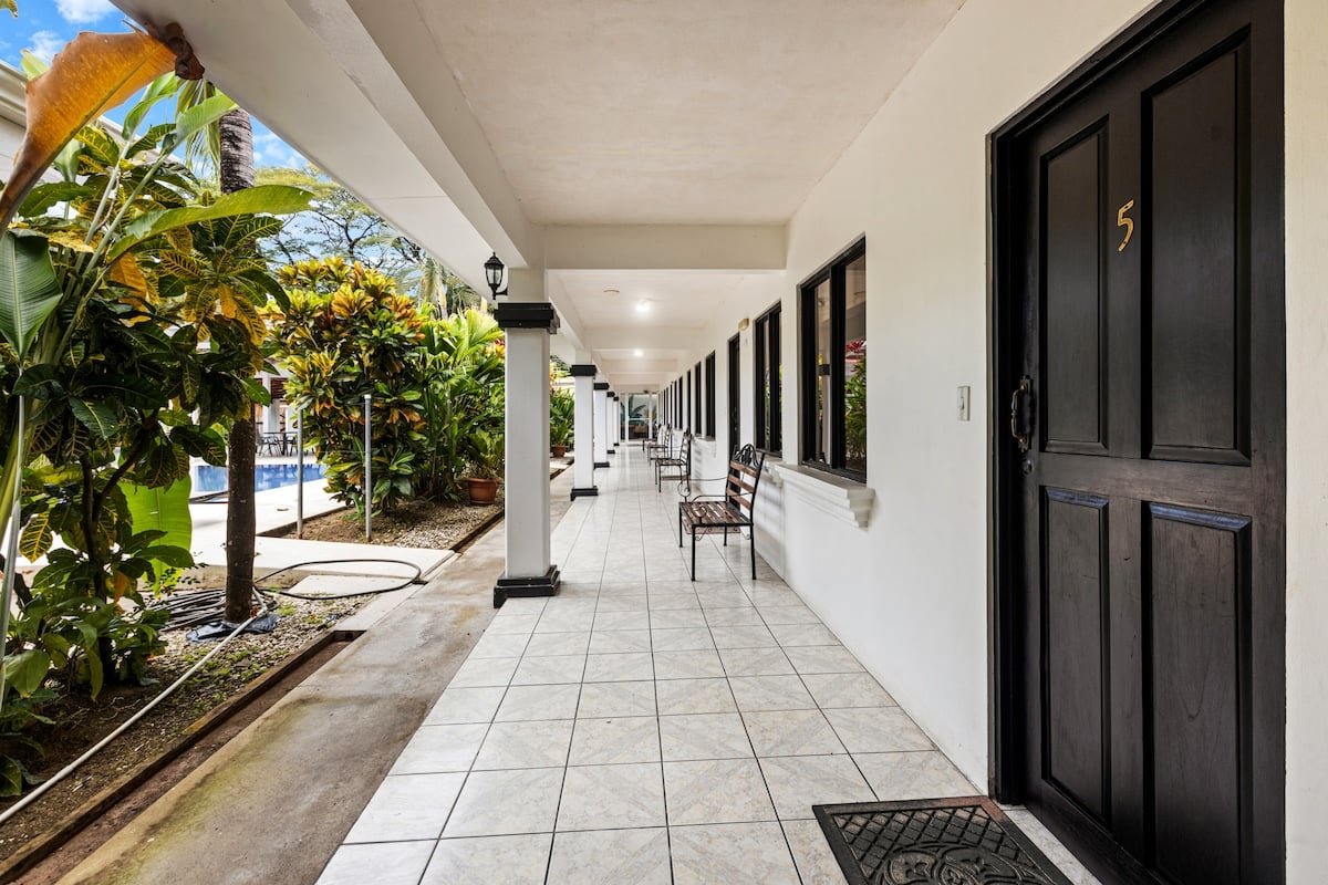 The Suite Wing (Building A) 3 — La Palma: 12 En-Suite Units & Pool for Sale in Jacó