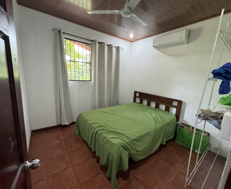 D91B0C25-6B2A-40E5-995E-F4483231BF82_1_105_c