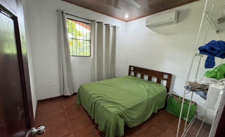 D91B0C25-6B2A-40E5-995E-F4483231BF82_1_105_c