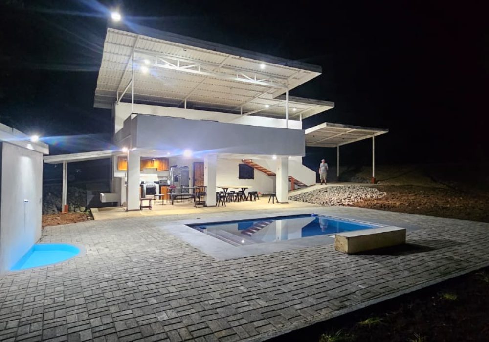 Casa 1 Lagunillas night