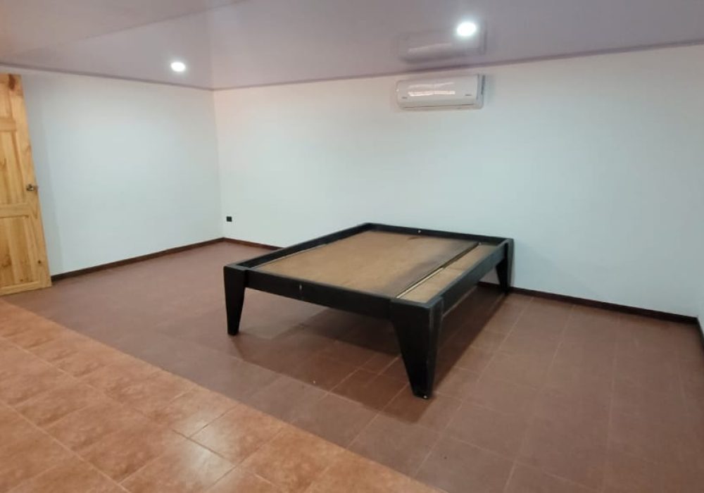 WhatsApp Image 2025-06-04 at 16.34.44 (1)